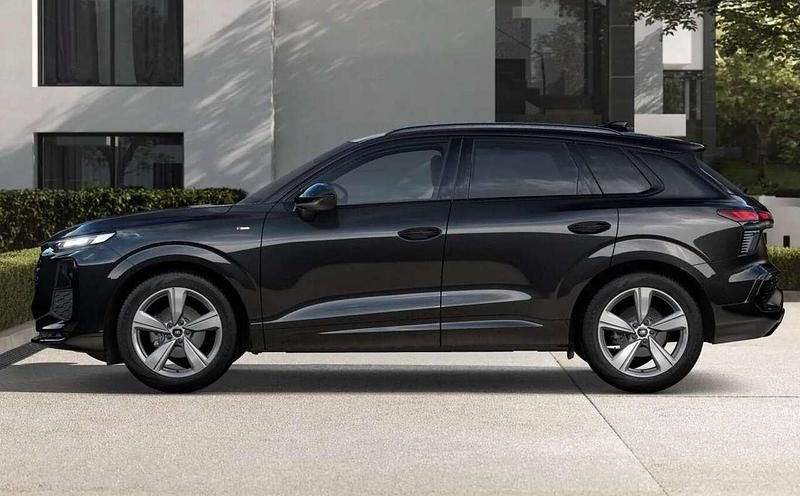 Neu Audi Q3 S-Line 150 PS (110 kW) 2025 Daytonagrau perleffekt SUV