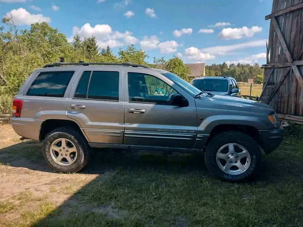 Gebraucht Jeep Grand Cherokee 190 PS (139 kW) 1999 Silber SUV