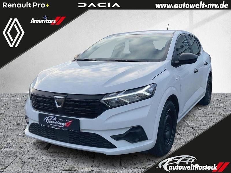 Weiß Gebraucht 2022 Dacia Sandero Essentiel Limousine | 9.990 € (Superpreis) - Bild 1/4