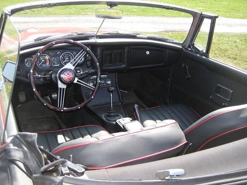 Gebraucht MG C 150 PS (110 kW) 1969 Rot Cabrio