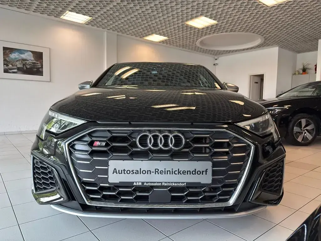 Używany Audi S3 Comfort 310 KM (228 kW) 2024 Czarny Sedan/Limuzyna