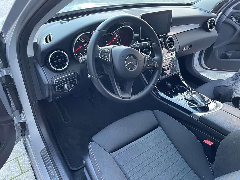 Second-hand Mercedes C180 156 CP (114 kW) 2018 Gri Break