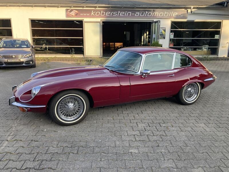 Rot Gebraucht 1972 Jaguar E-Type Coupé | 67.900 € - Bild 1/4