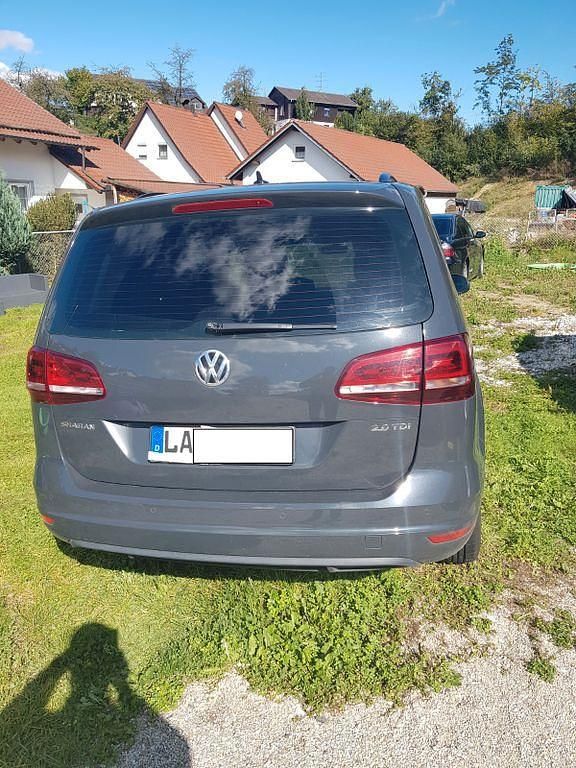Gebraucht VW Sharan 150 PS (110 kW) 2015 Grau Van / Kleinbus