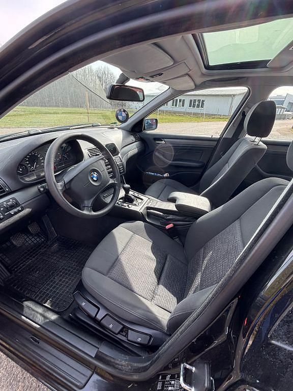 Gebraucht BMW 316 116 PS (85 kW) 2004 Schwarz Limousine