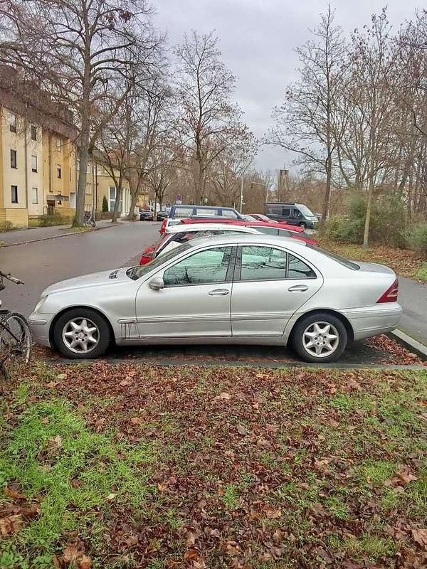 Gebraucht Mercedes C220 143 PS (105 kW) 2000 Grau Limousine