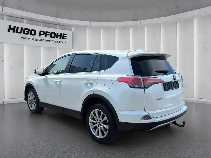 Gebraucht Toyota RAV4 Edition-S 143 PS (105 kW) 2018 Weiss SUV
