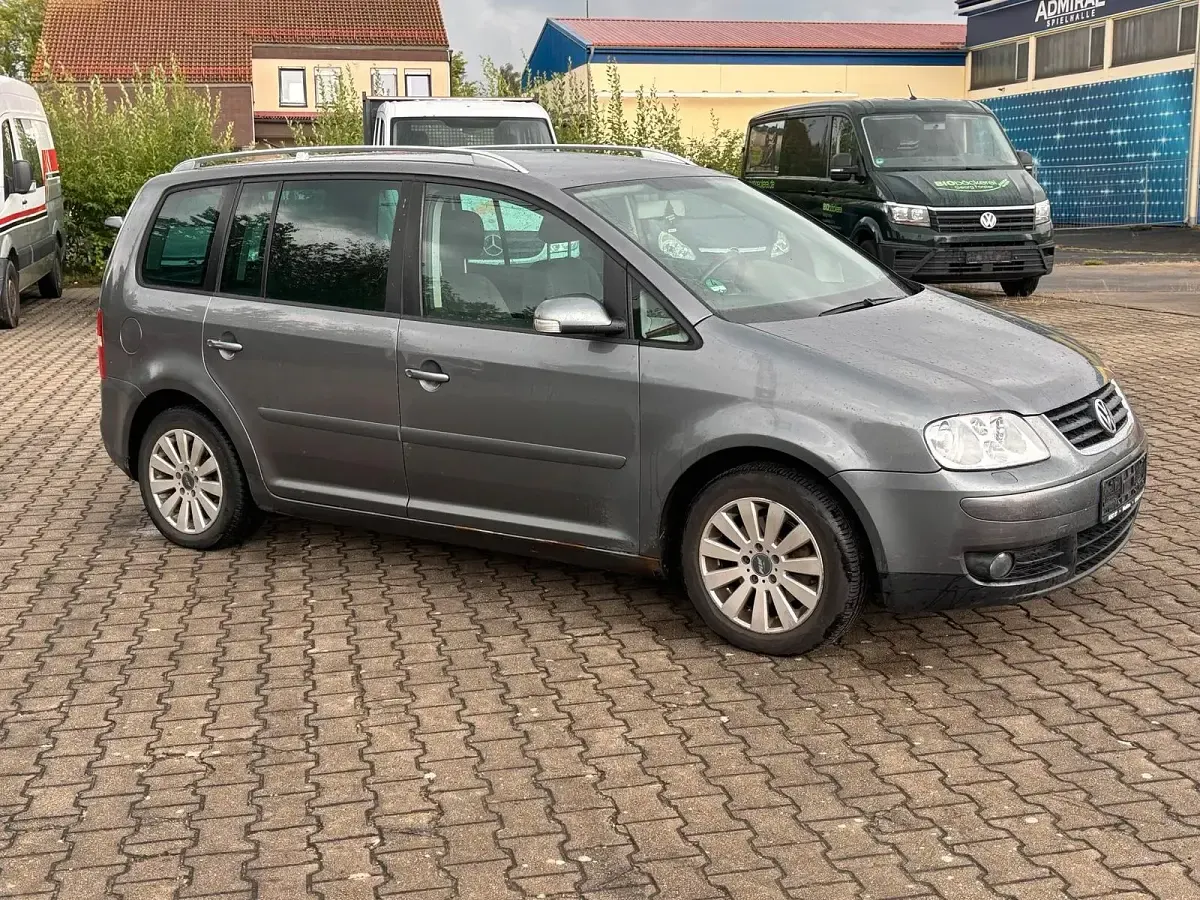 Gebraucht VW Touran 140 PS (102 kW) 2005 Grau Van / Kleinbus