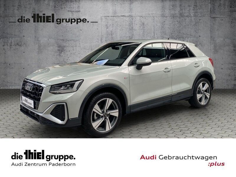 Grau Gebraucht 2024 Audi Q2 S-Line SUV | 35.980 € (Teuer) - Bild 1/4