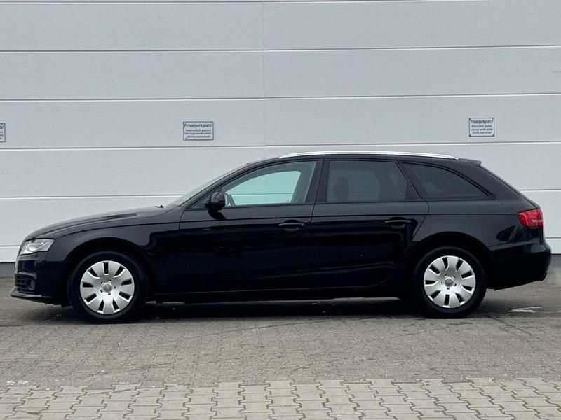 Usata Audi A4 120 CV (88 kW) 2012 Nero Station wagon