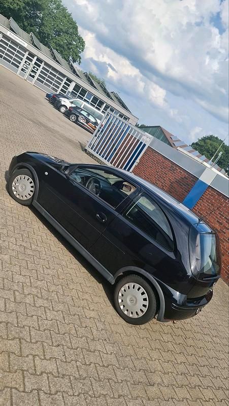 Schwarz Gebraucht 2005 Opel Corsa Coupé | 1.200 € (Fairer Preis) - Bild 1/4