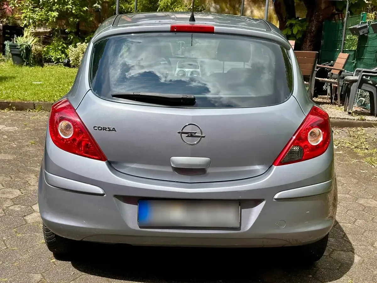 Gebraucht Opel Corsa 80 PS (58 kW) 2009 Grau Kleinwagen