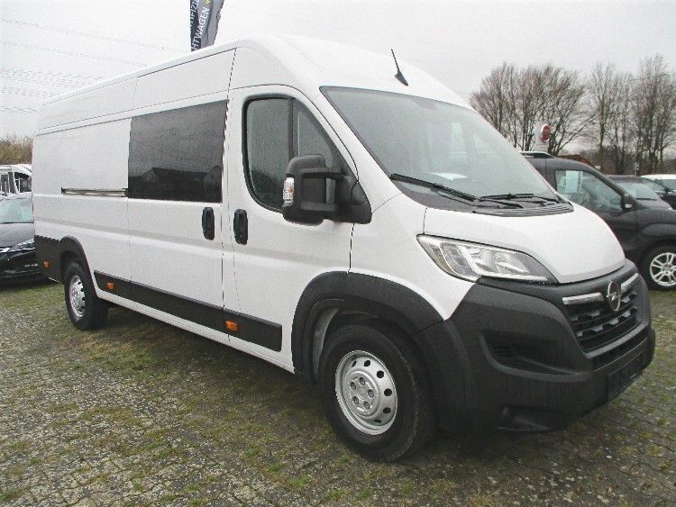 Weiß Gebraucht 2022 Opel Movano Van | 39.211 € - Bild 1/4