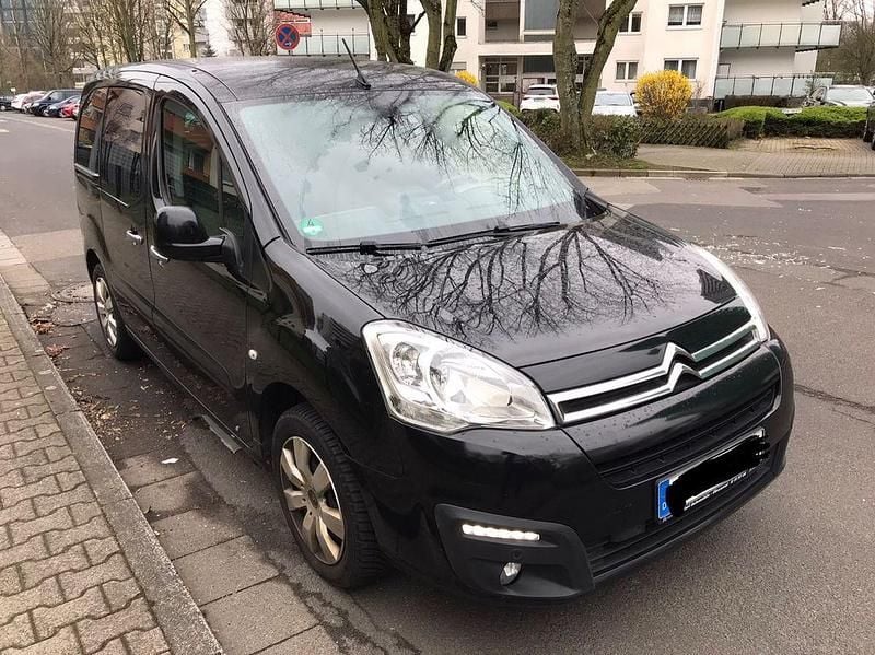 Gebraucht Citroën Berlingo PureTech 110 PS (80 kW) 2018 Schwarz Van / Kleinbus