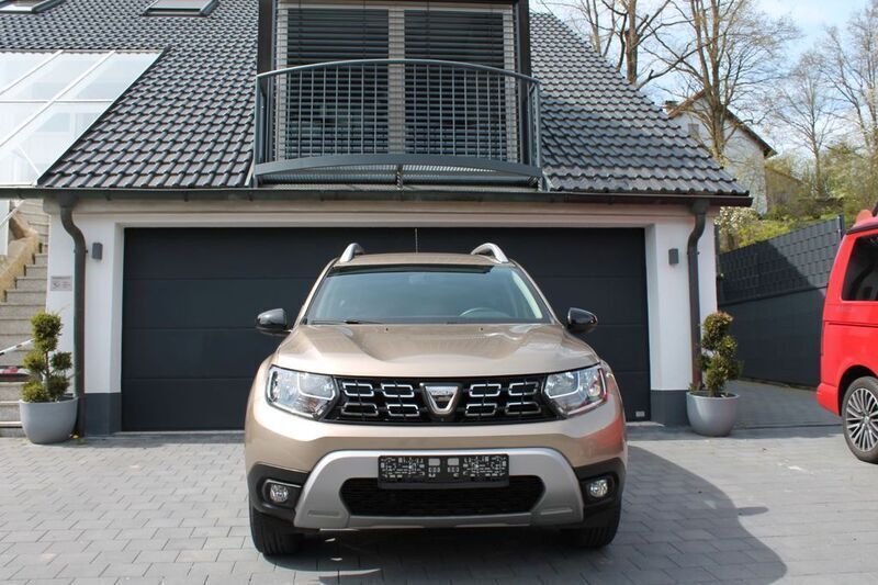 Gebraucht Dacia Duster 150 PS (110 kW) 2021 Beige SUV