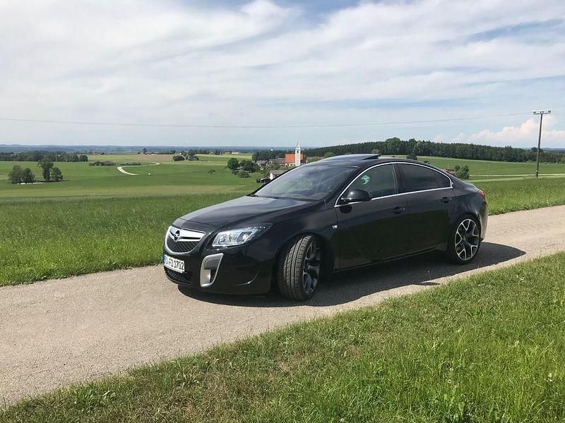 Gebraucht Opel Insignia OPC 325 PS (239 kW) 2011 Schwarz Limousine