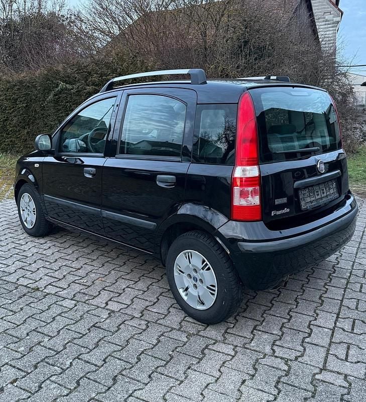 Gebraucht Fiat Panda Dynamic 69 PS (50 kW) 2010 Schwarz Kleinwagen
