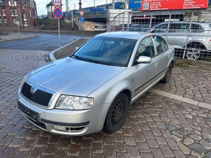 Gebraucht Skoda Superb Classic 150 PS (110 kW) 2003 Silber Limousine