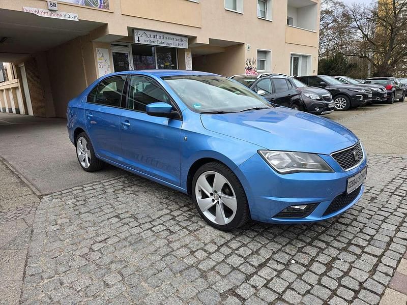 Gebraucht Seat Toledo Reference 86 PS (63 kW) 2013 "denim" blau Kleinwagen