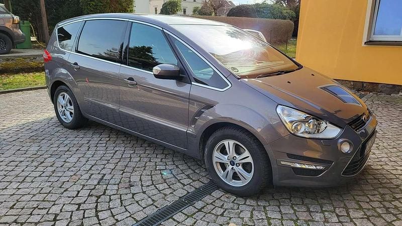 Gebraucht Ford S-MAX Titanium 163 PS (119 kW) 2013 Van / Kleinbus