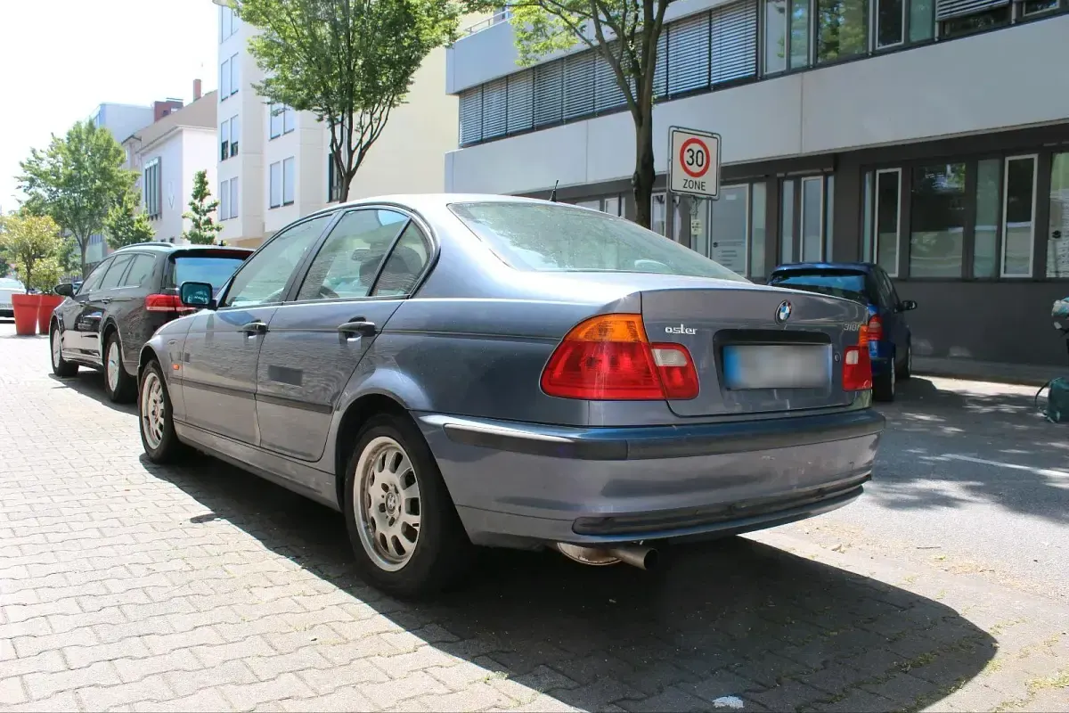 Gebraucht BMW 318 118 PS (86 kW) 2000 Andere farben Limousine