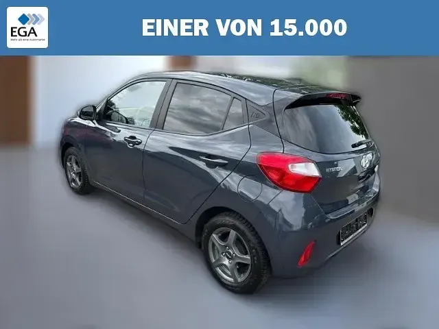 Gebraucht Hyundai i10 GO! 67 PS (49 kW) 2023 Grau metallic Kleinwagen