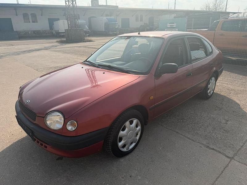 Gebraucht Toyota Corolla 86 PS (63 kW) 1998 Rot Limousine