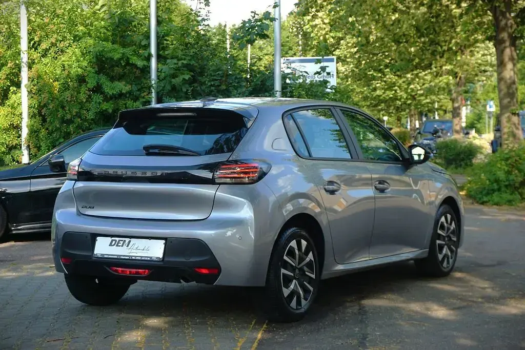 Gebraucht Peugeot 208 Active 75 PS (55 kW) 2024 Gris artense Kleinwagen