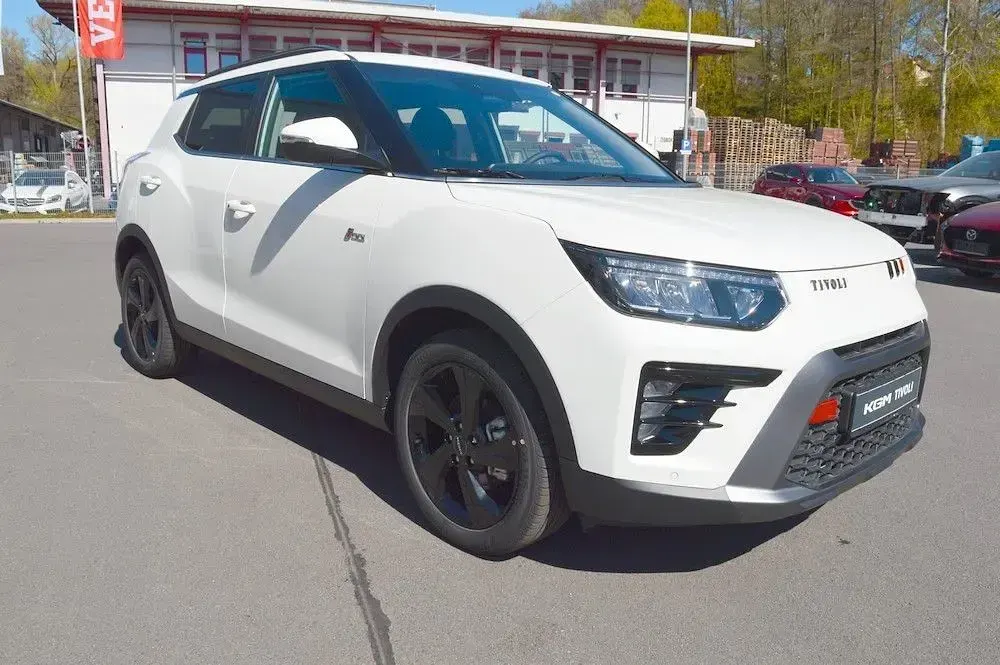 Neu KGM Tivoli 163 PS (119 kW) 2026 Weiß SUV