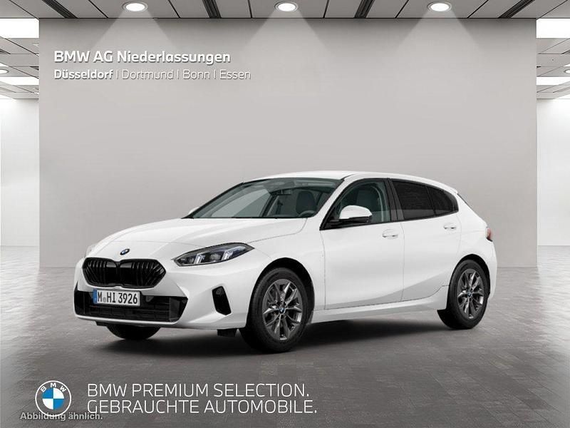 Weiß Gebraucht 2025 BMW 120 Shadowline Kleinwagen | 31.799 € (Etwas zu teuer) - Bild 1/4