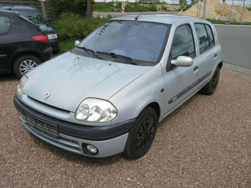 Gebraucht Renault Clio II Initiale Paris 107 PS (78 kW) 2001 Grau boreal Kleinwagen