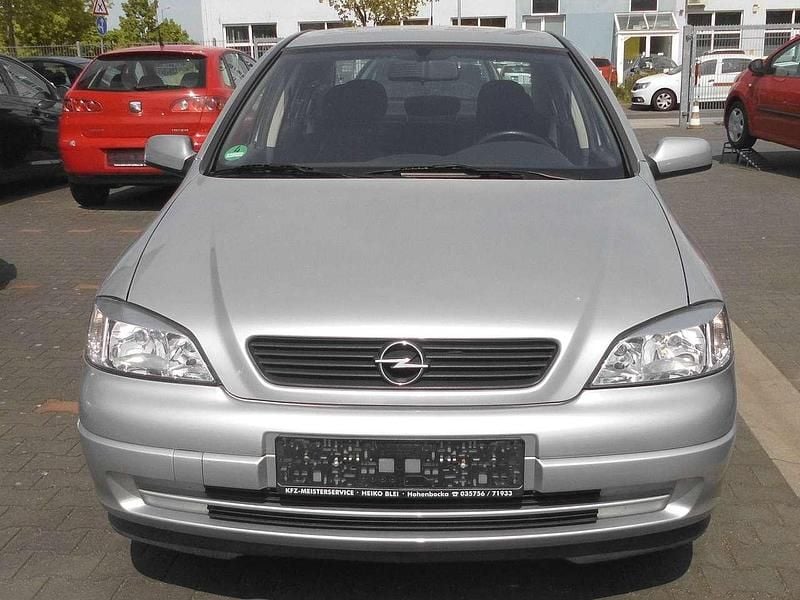 Silber Gebraucht 2000 Opel Astra Elegance Limousine | 1.100 € (Superpreis) - Bild 1/4
