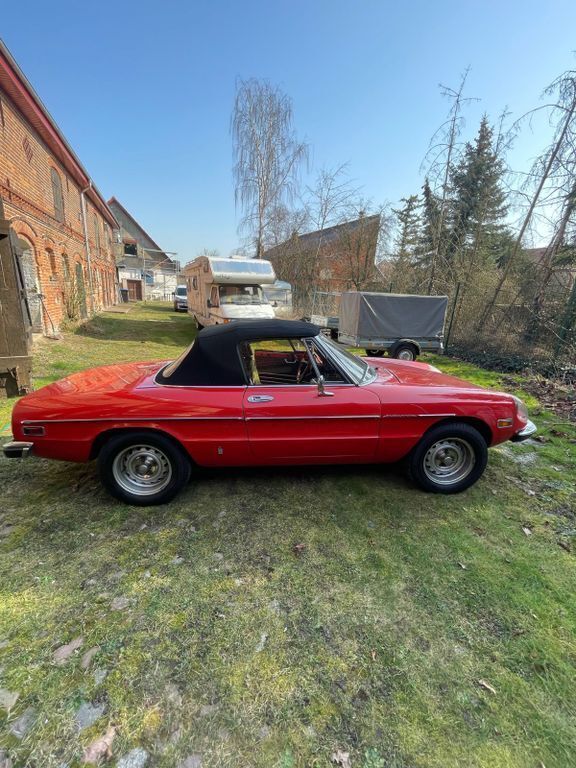 Gebraucht Alfa Romeo Spider 111 PS (81 kW) 1980 Rot Cabrio