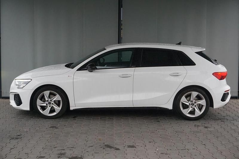 Gebraucht Audi A3 S-Line 150 PS (110 kW) 2024 Weiß Limousine