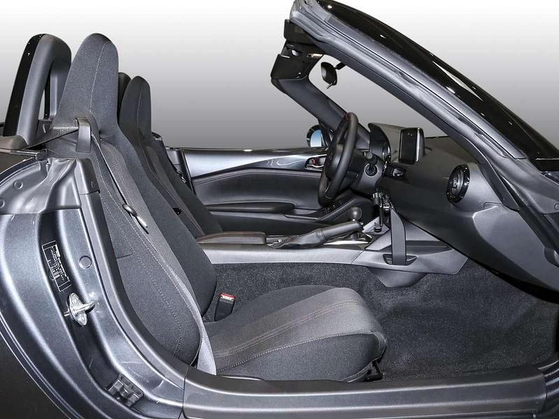 Second-hand Mazda MX5 131 CP (96 kW) 2017 Gri Cabrio