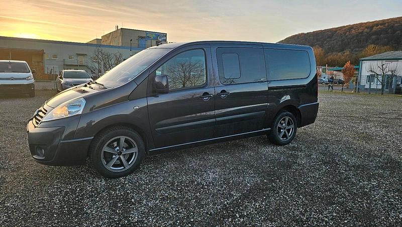 Schwarz Gebraucht 2011 Fiat Scudo Van | 7.300 € (Fairer Preis) - Bild 1/4