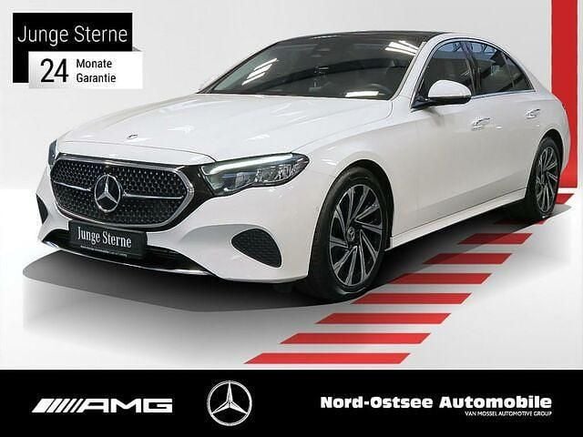 Weiß unilack polarweiß Gebraucht 2024 Mercedes E200 Avantgarde Limousine | 49.990 € (Fairer Preis) - Bild 1/2