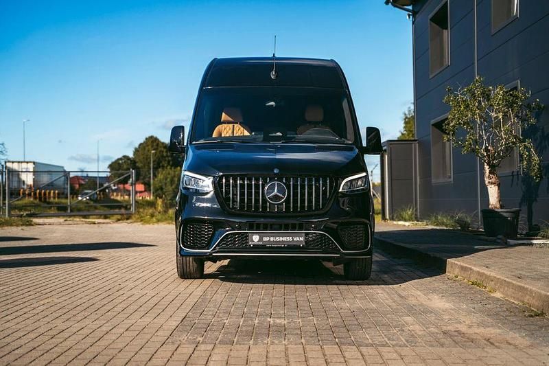 Gebraucht Mercedes Sprinter Business 190 PS (139 kW) 2024 Schwarz Van