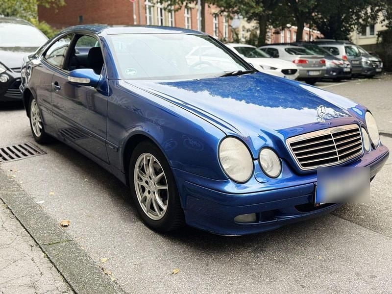 Blau Gebraucht 2001 Mercedes CLK230 Coupé | 1.500 € (Fairer Preis) - Bild 1/4