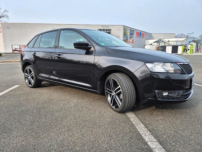 Gebraucht Skoda Rapid 105 PS (77 kW) 2014 Schwarz Kleinwagen