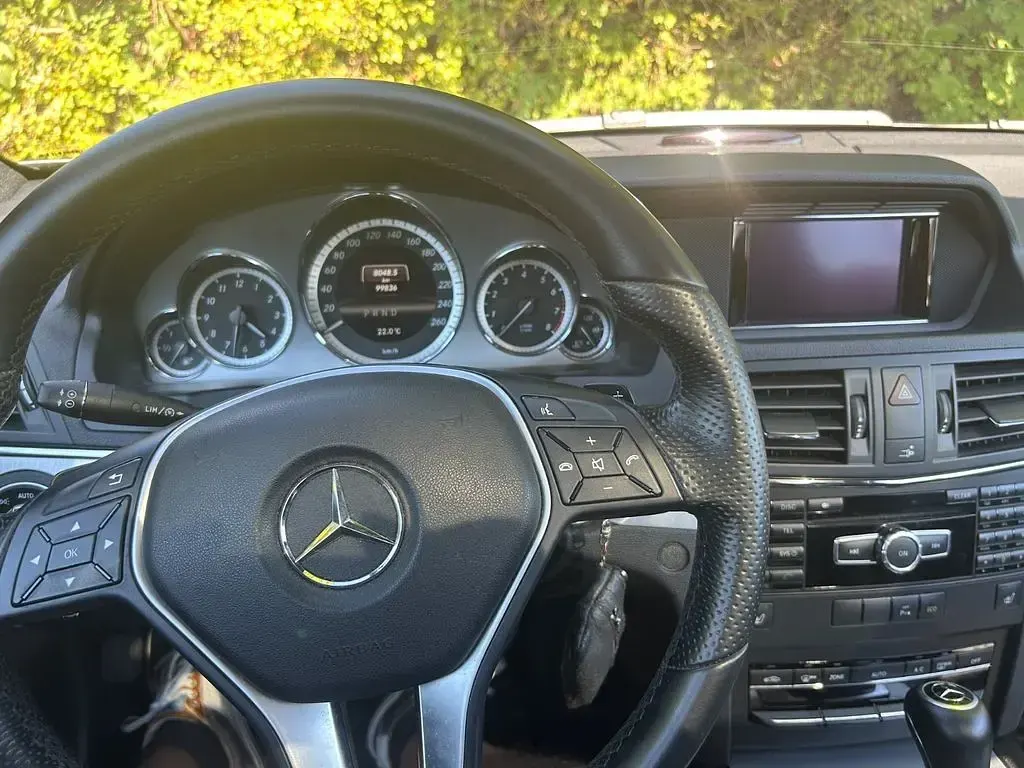 Gebraucht Mercedes E200 AMG 184 PS (135 kW) 2012 Grau Coupé