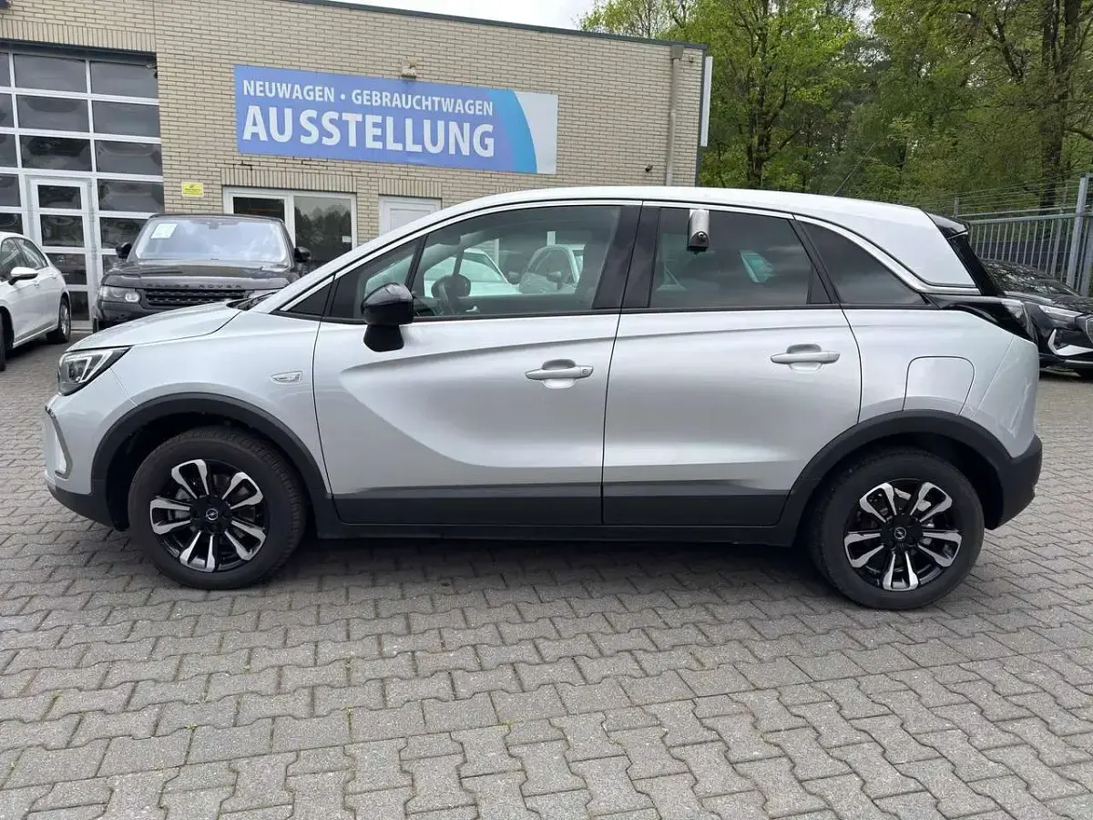 Gebraucht Opel Crossland X Elegance 110 PS (80 kW) 2024 Aluminiumgrau/metallic SUV