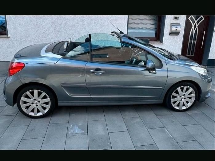 Silber Gebraucht 2008 Peugeot 207 CC Cabrio | 1.000 € (Superpreis) - Bild 1/4