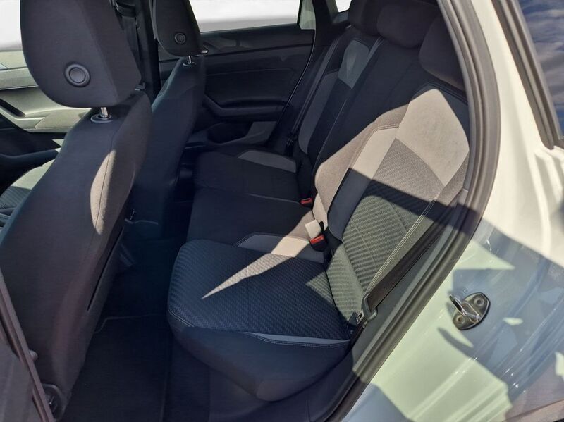 Gebraucht VW Polo R-line 95 PS (69 kW) 2021 Weiß Kleinwagen