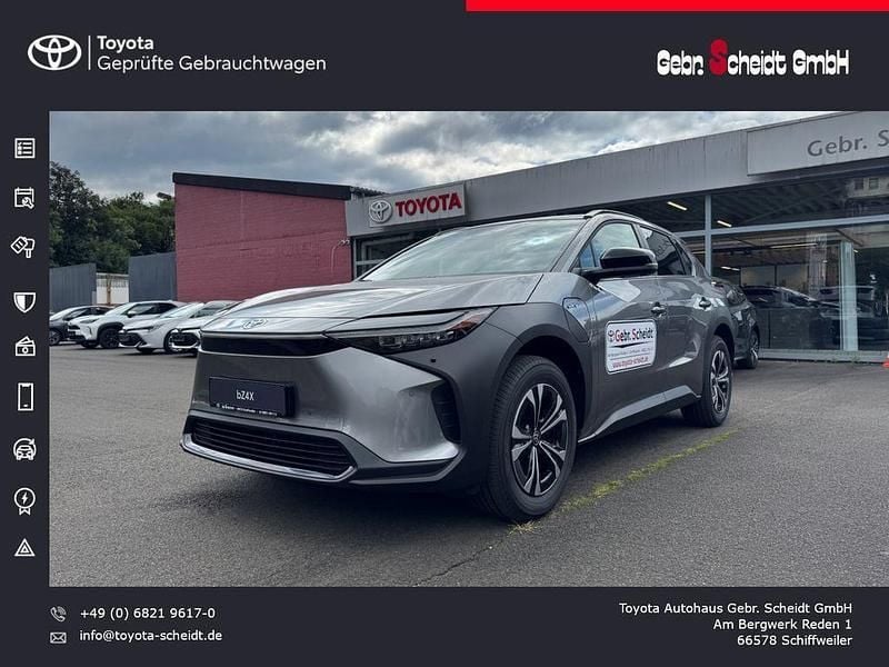 Grau Neu 2025 Toyota bZ4X SUV | 39.980 € (Fairer Preis) - Bild 1/4