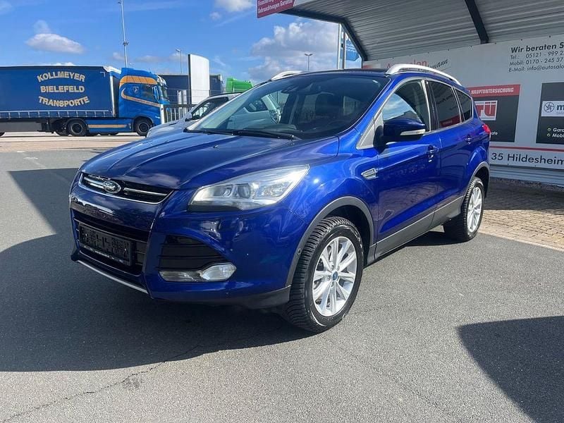 Gebraucht Ford Kuga Titanium 150 PS (110 kW) 2016 Blau SUV