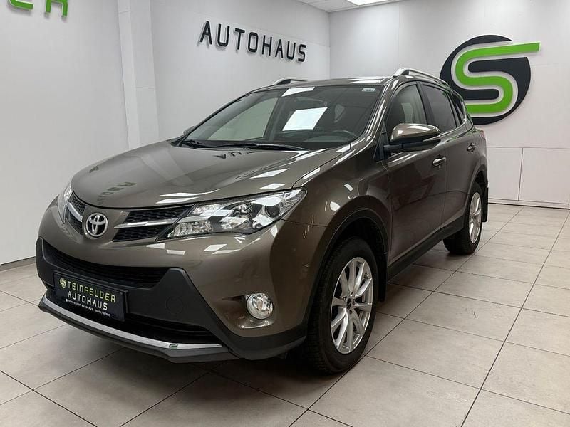 Gebraucht Toyota RAV4 Edition 150 PS (110 kW) 2015 Braun SUV