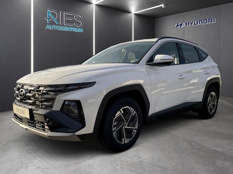 Neu Hyundai Tucson 150 PS (110 kW) 2025 Atlas white SUV