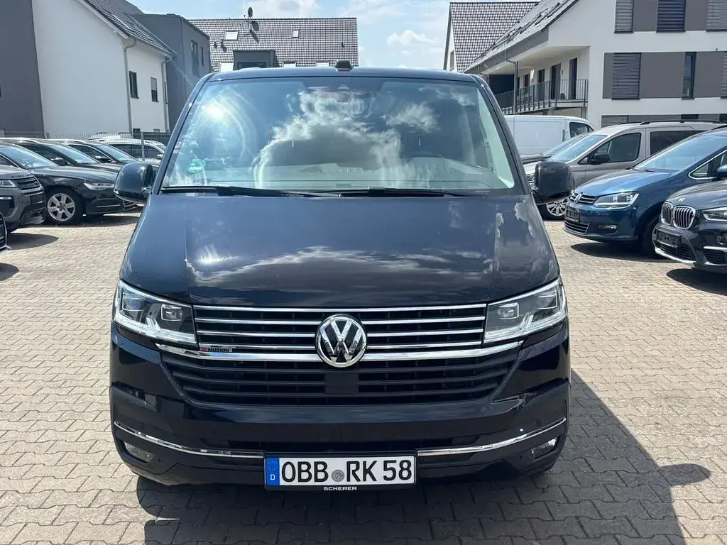 Gebraucht VW Multivan Highline 199 PS (146 kW) 2021 Schwarz Van / Kleinbus