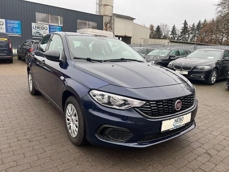 Gebraucht Fiat Tipo Pop 95 PS (69 kW) 2016 Blau Kombi